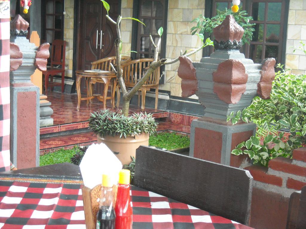 Privatunterkunft Warung Jojo And Munduk